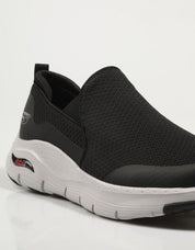 MOCASINES SKECHERS 232043 en color Negro