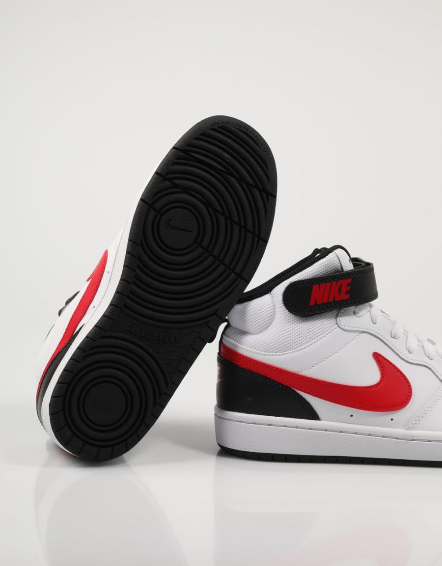 ZAPATILLAS NIKE COURT en color Blanco