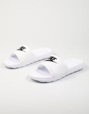 CHANCLAS NIKE VICTORI ONE en color Blanco