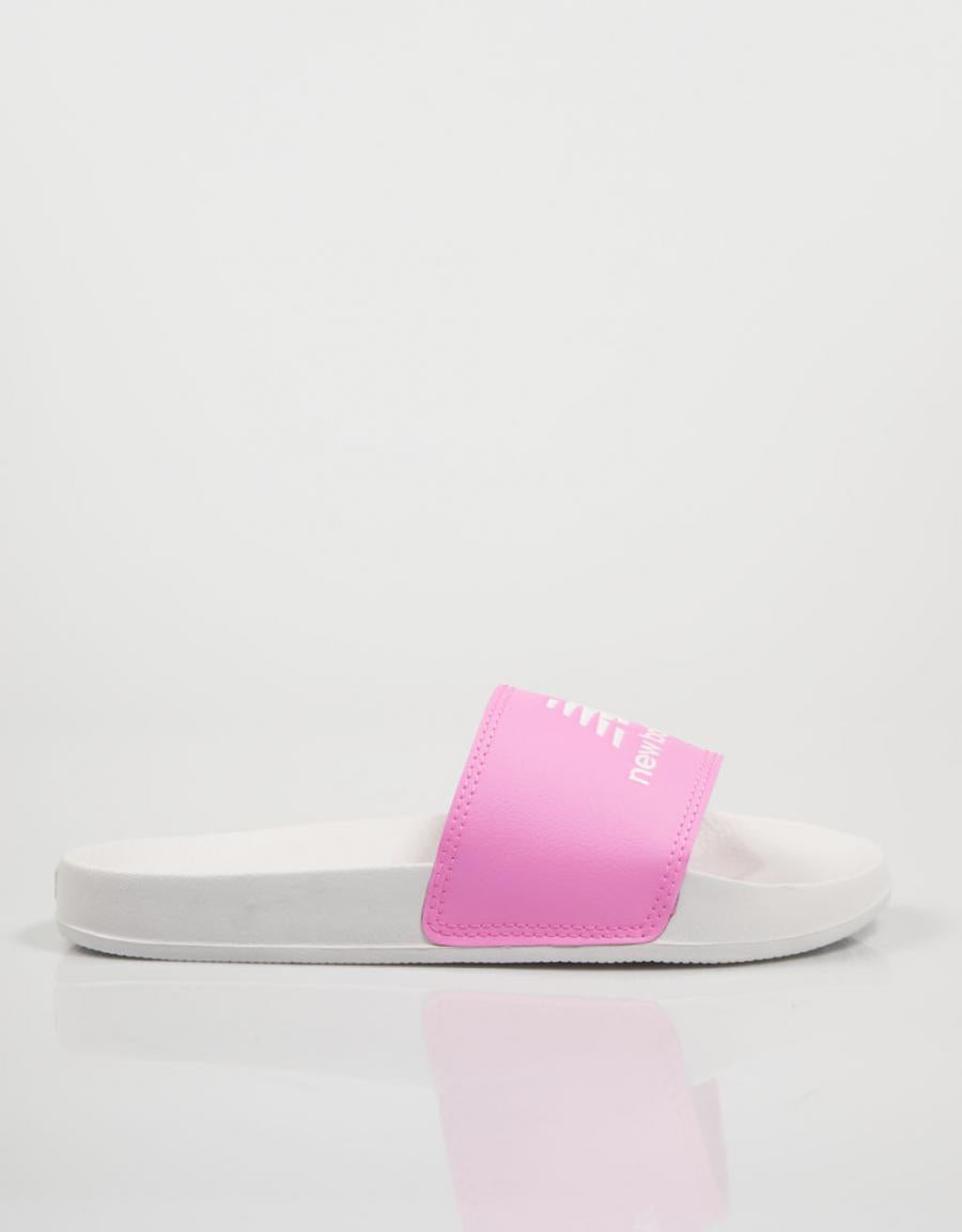 CHANCLAS NEW BALANCE SUF50 en color Fuxia