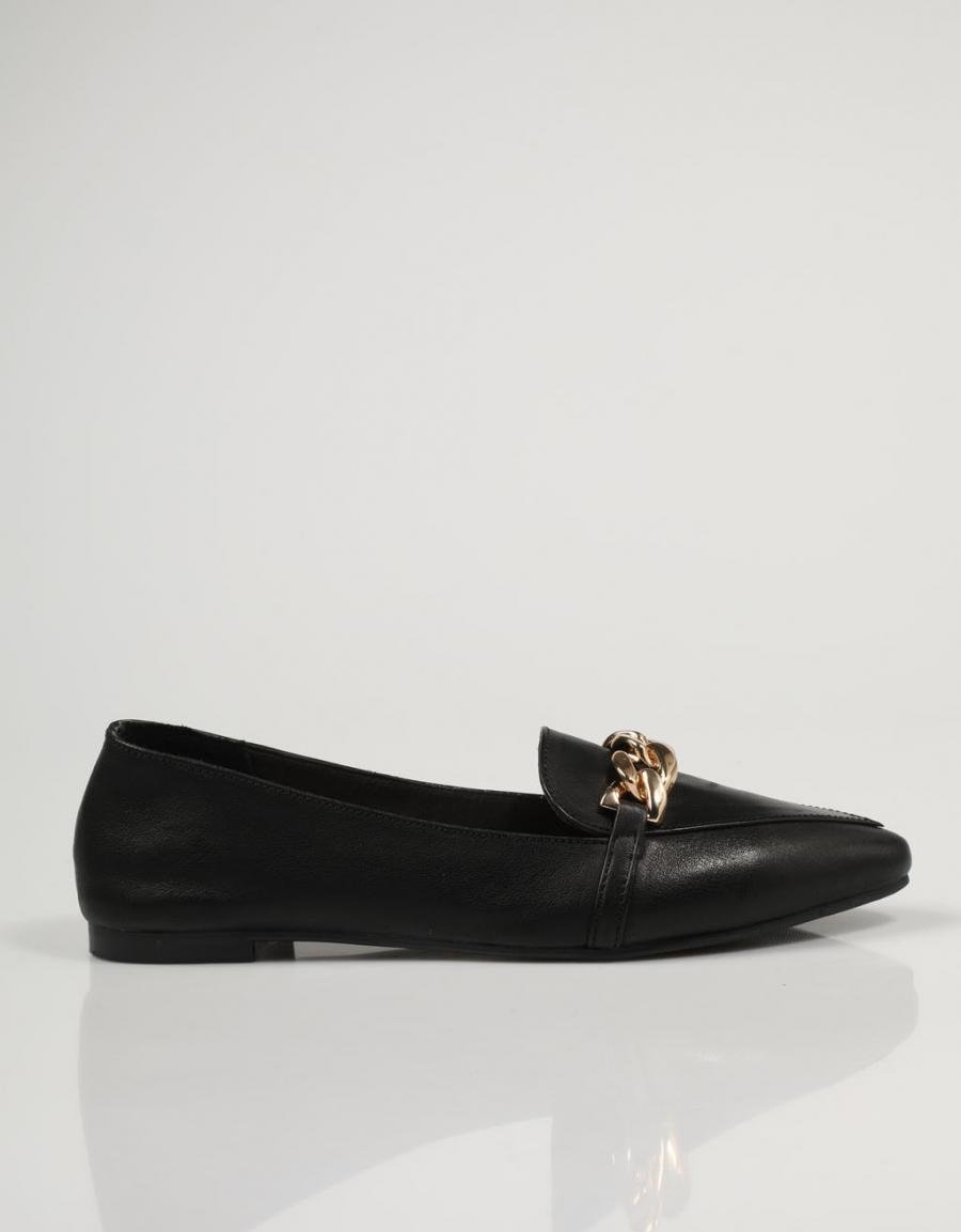 MOCASINES TOP 3 21726 en color Negro