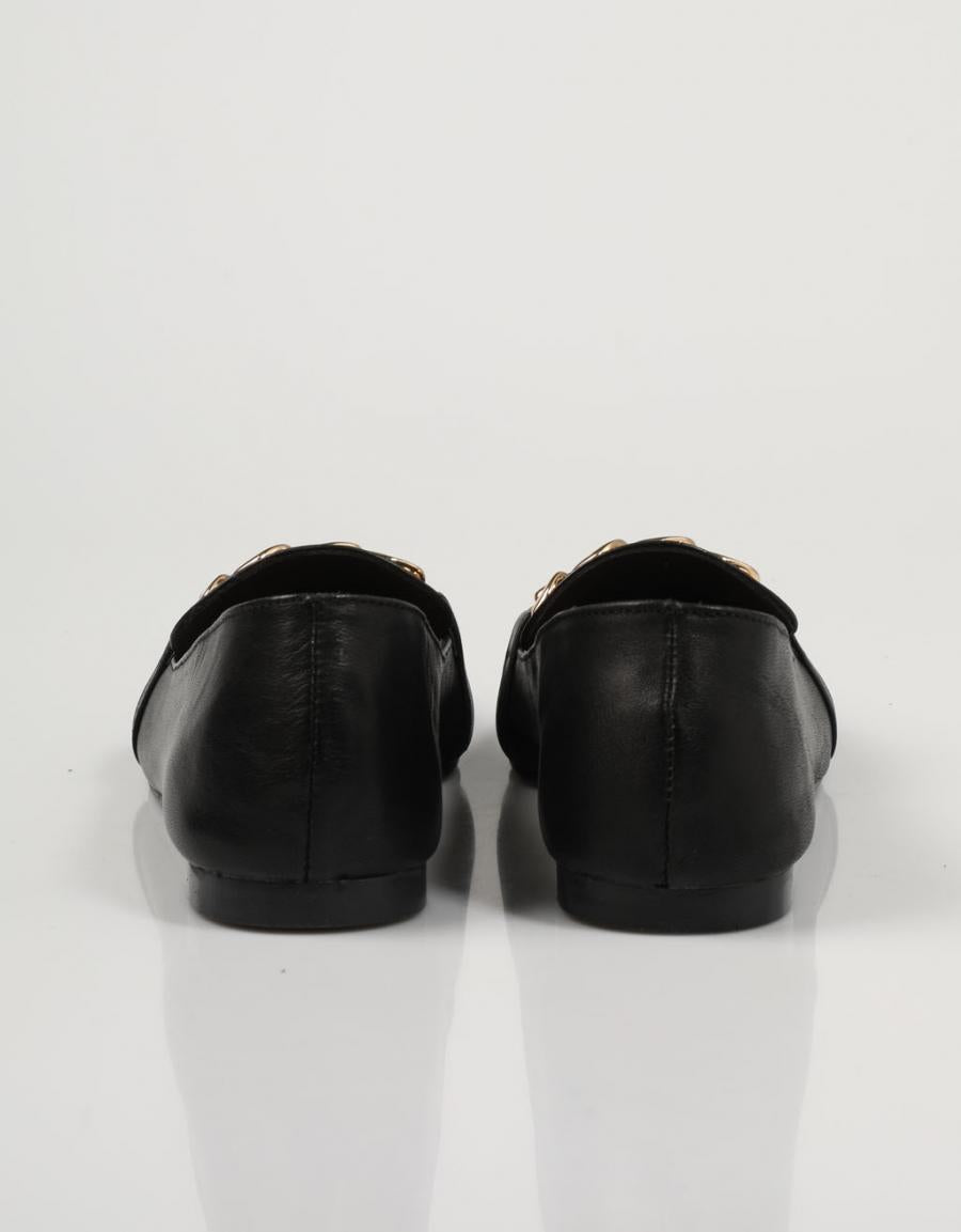 MOCASINES TOP 3 21726 en color Negro