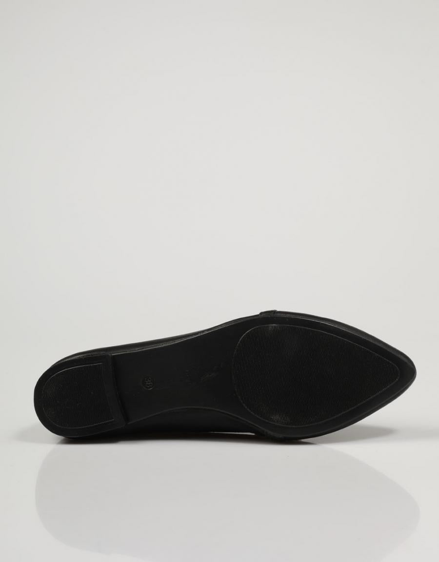 MOCASINES TOP 3 21726 en color Negro