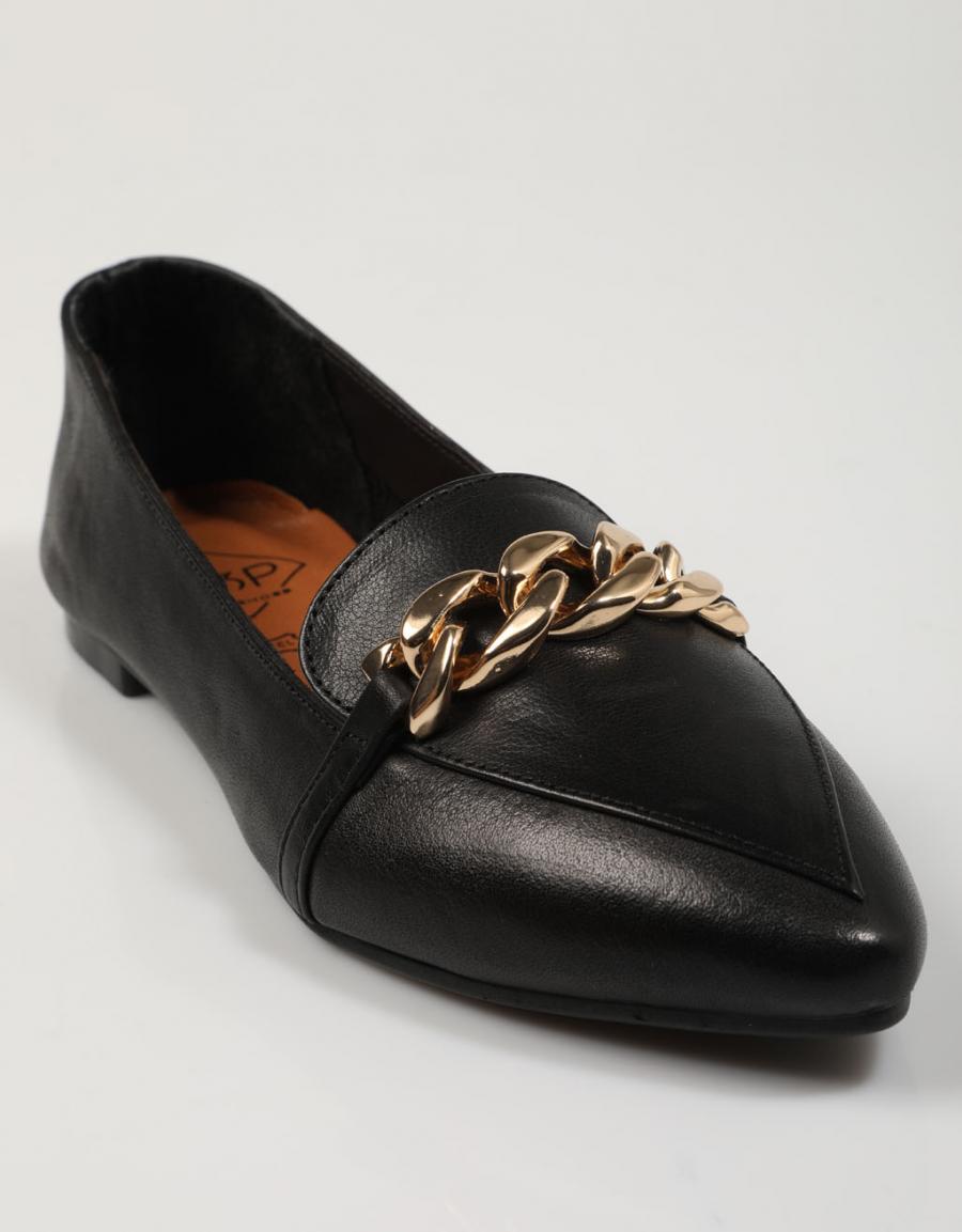 MOCASINES TOP 3 21726 en color Negro