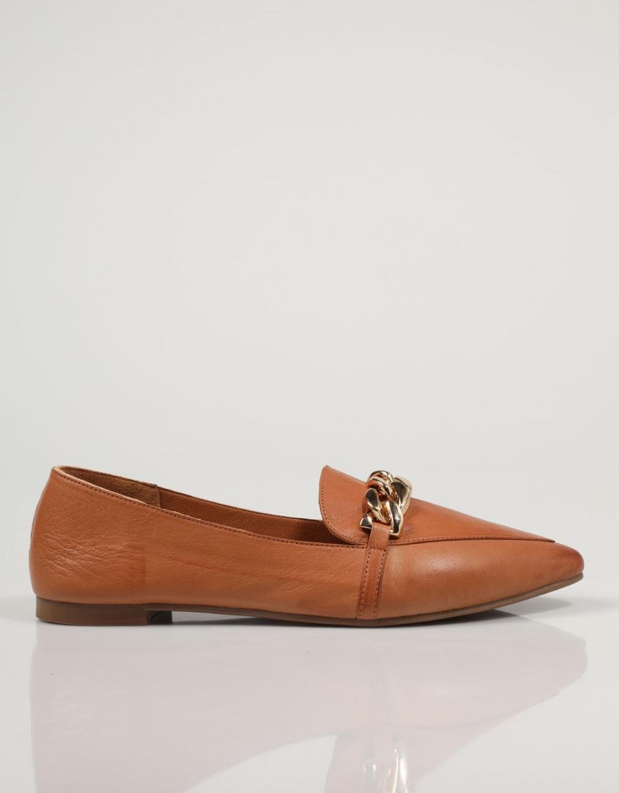 MOCASINES TOP 3 21726 en color Cuero