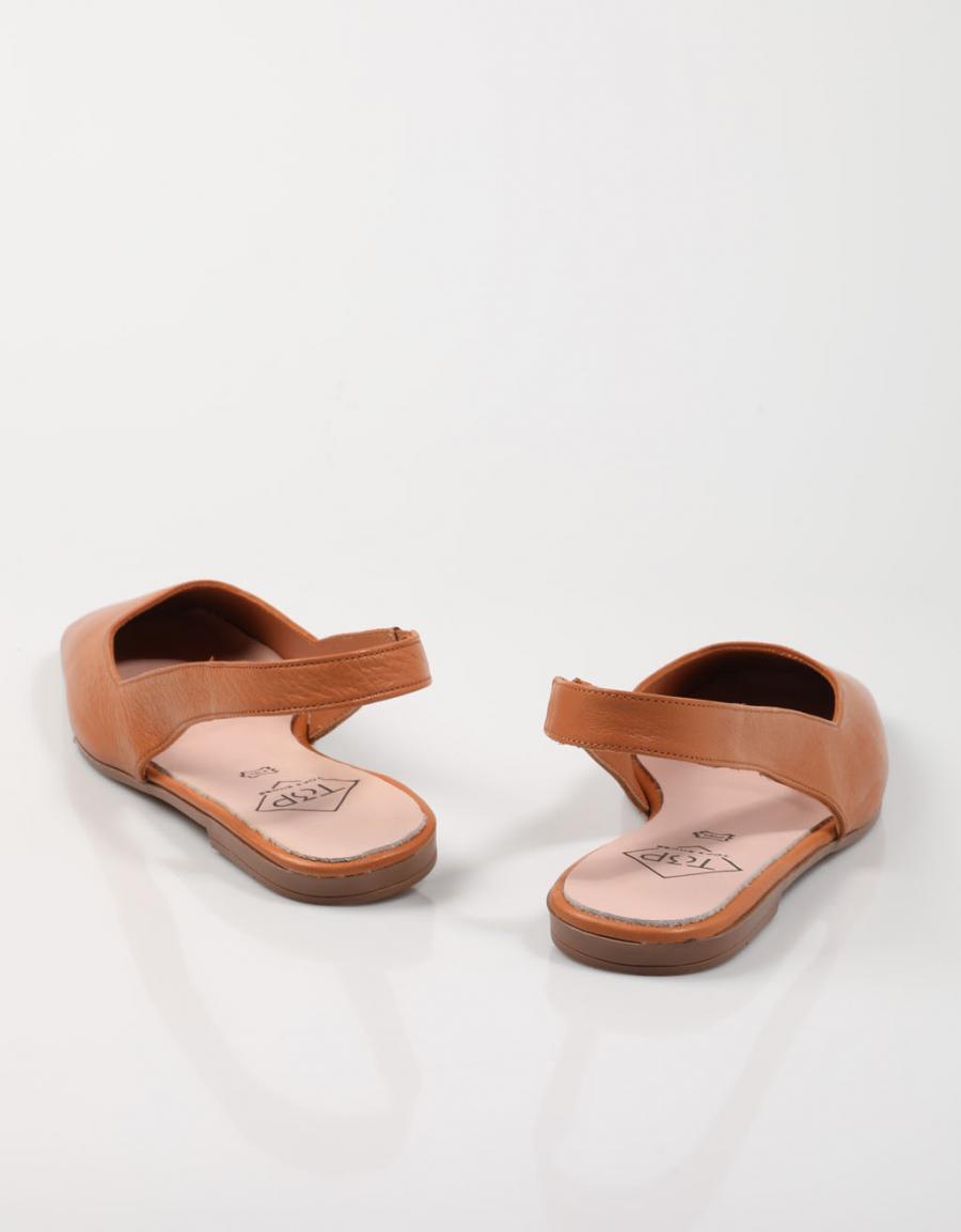 ZAPATOS SPORT TOP 3 22563 en color Cuero