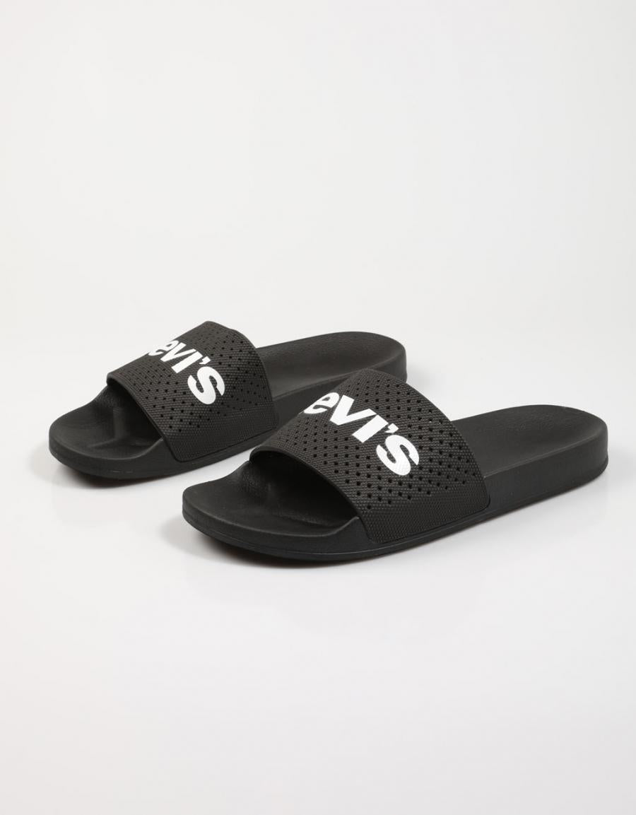 CHANCLAS LEVIS JUNE PERF en color Negro
