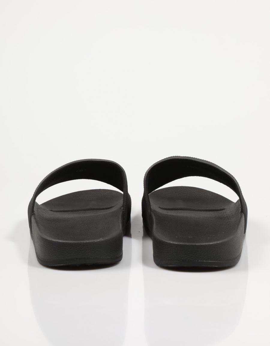 CHANCLAS LEVIS JUNE PERF en color Negro