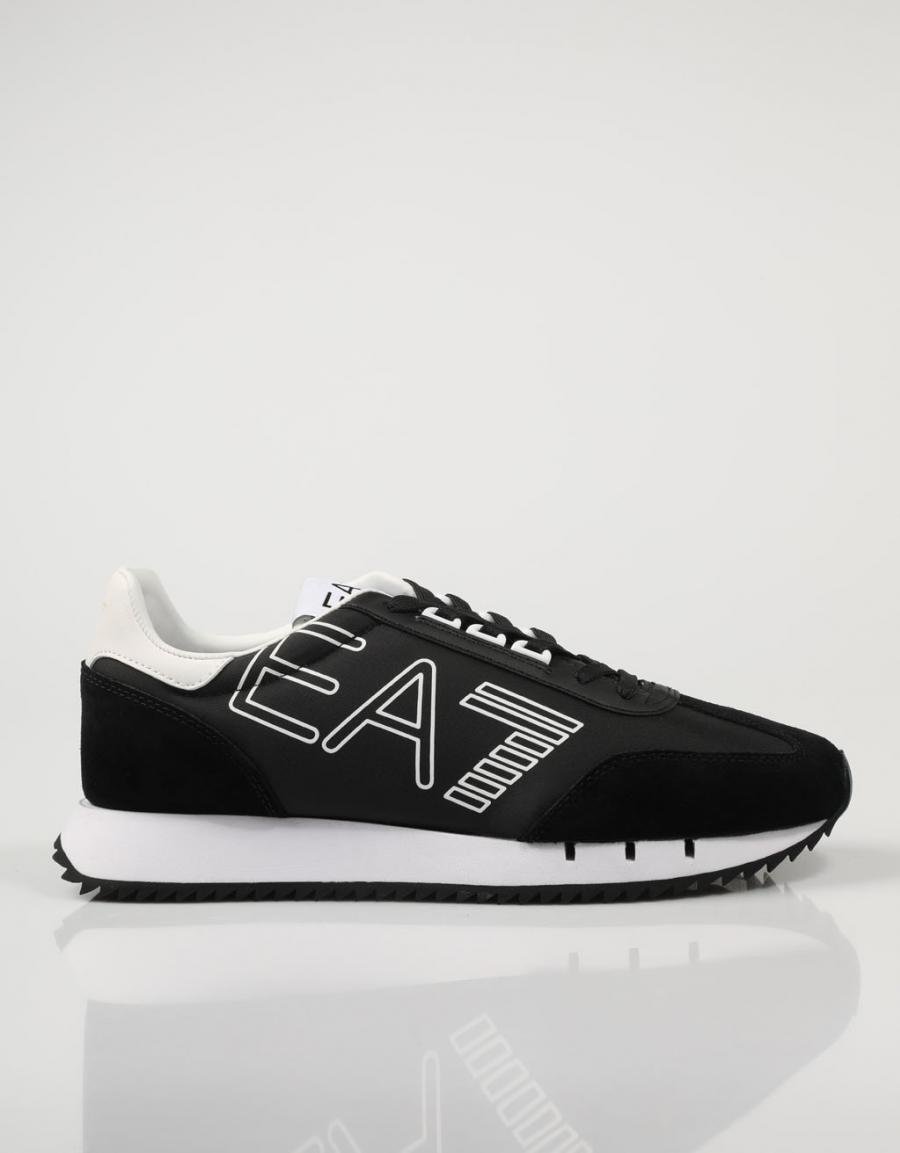 ZAPATILLAS ARMANI EA7 X8X101 XK257 en color Negro
