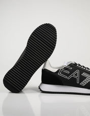 ZAPATILLAS ARMANI EA7 X8X101 XK257 en color Negro