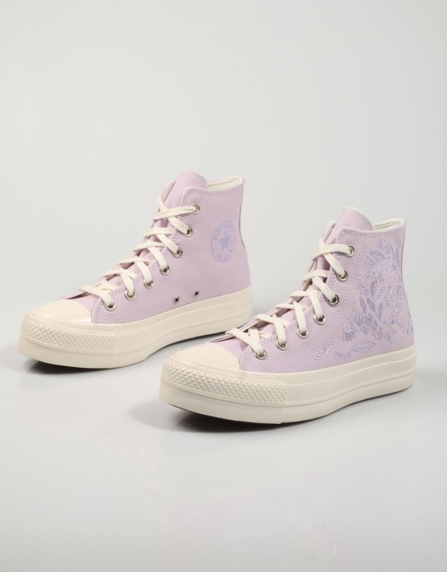 ZAPATILLAS CONVERSE CHUCK TAYLOR ALL STAR LIFT en color Morado