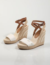 SANDALIAS TOMMY HILFIGER ELEVATED TH LEATHER WEDGE SANDAL en color Blanco