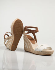SANDALIAS TOMMY HILFIGER ELEVATED TH LEATHER WEDGE SANDAL en color Blanco