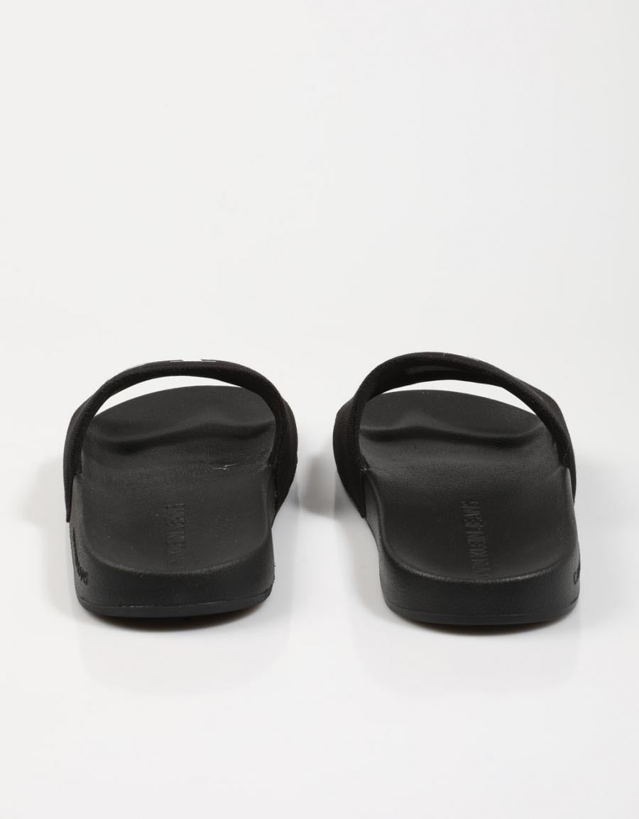 CHANCLAS CALVIN KLEIN SLIDE en color Negro