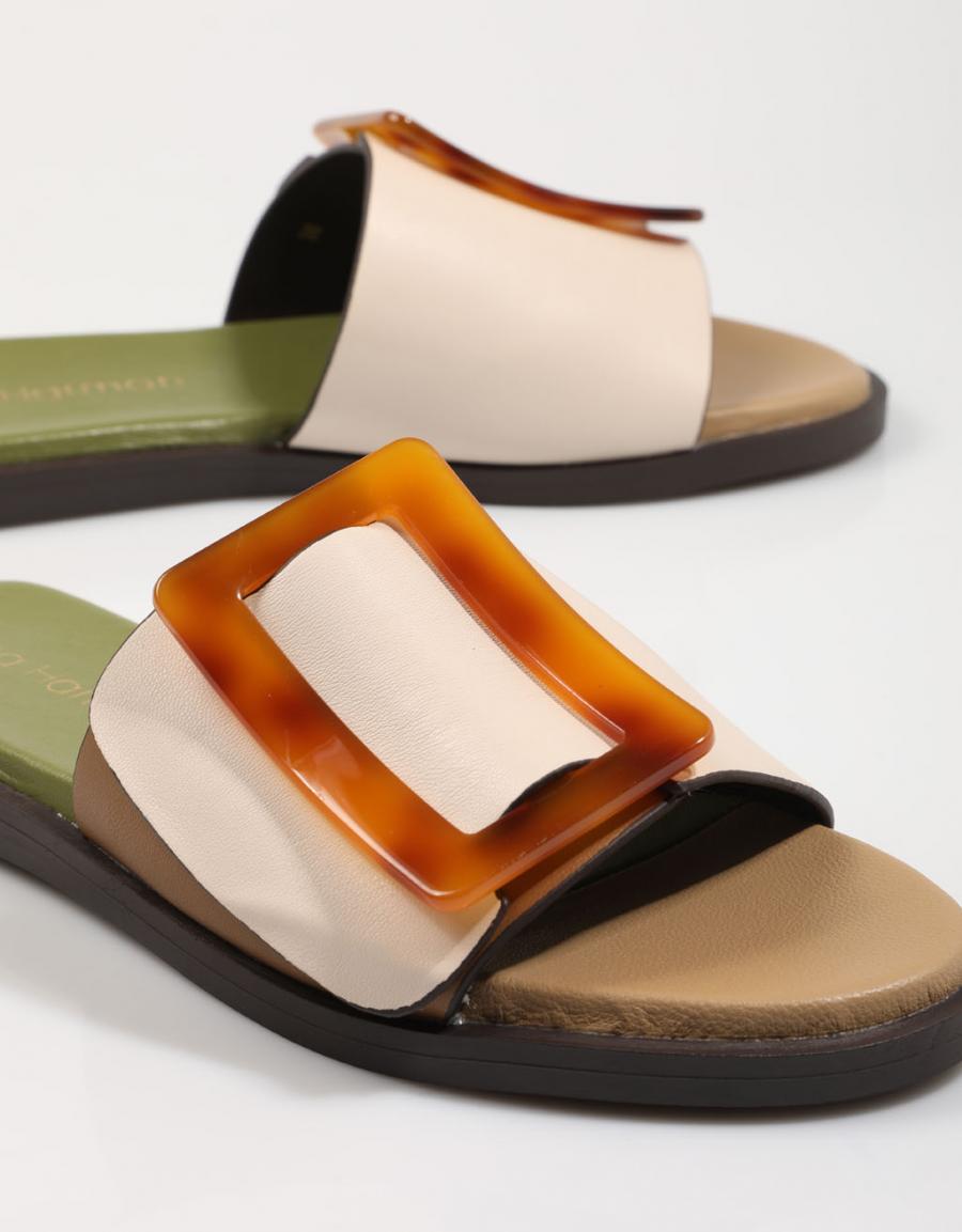 SANDALIAS NOA HARMON 8969 en color Hielo