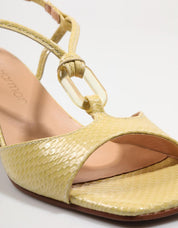 SANDALIAS NOA HARMON 9026 en color Amarillo