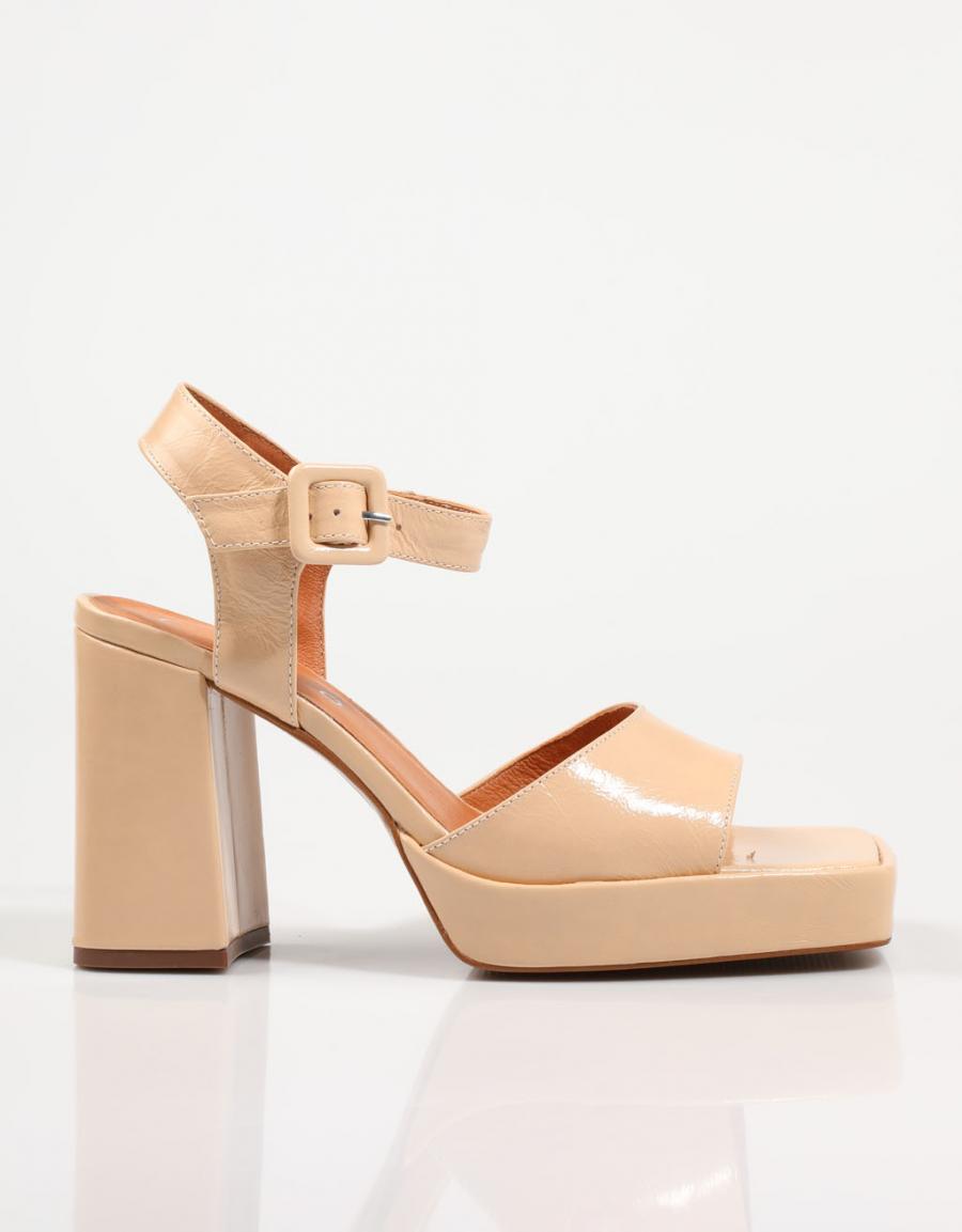SANDALIAS CHIO 8205 en color Beige