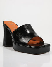 SANDALIAS CHIO 8202 en color Negro