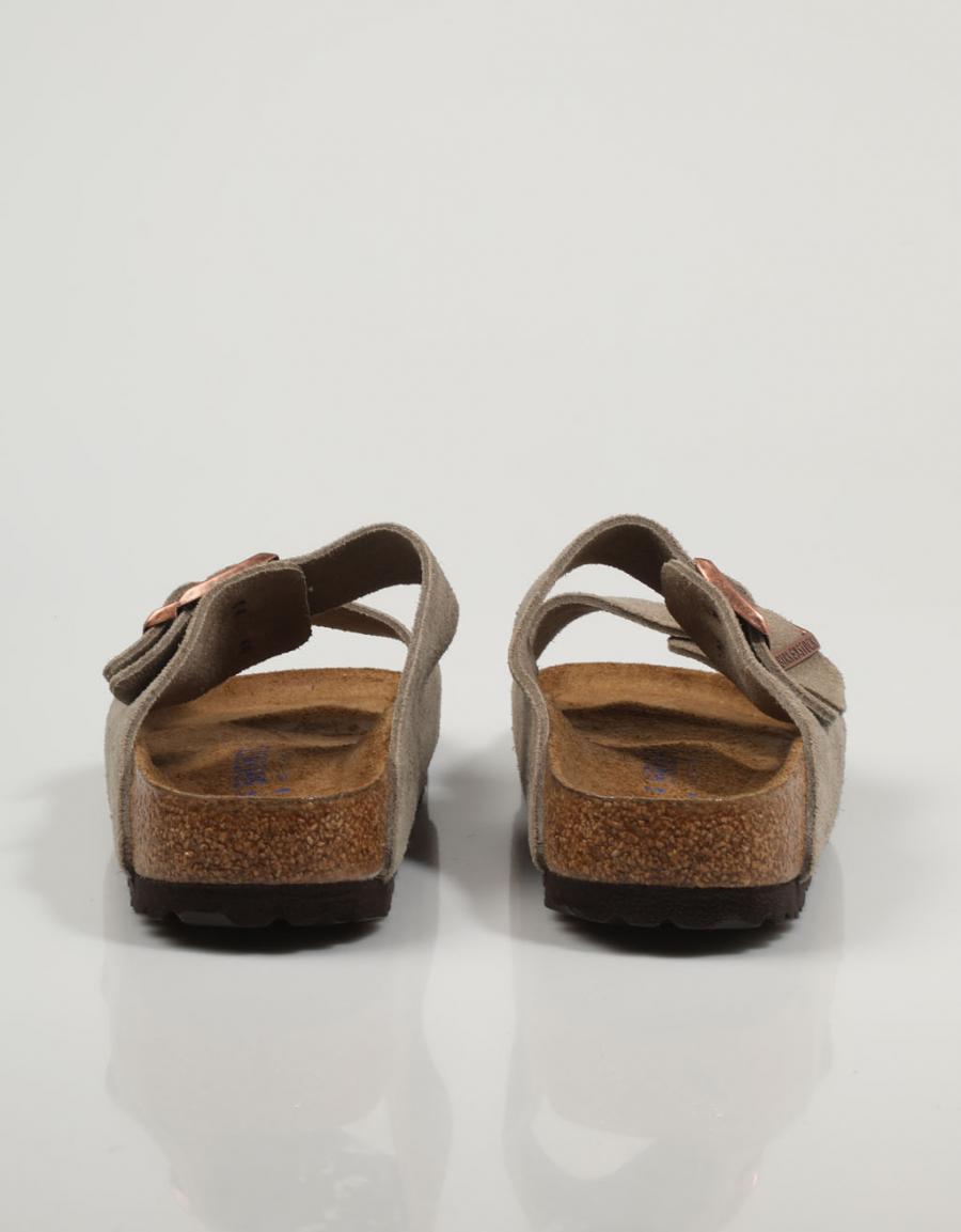SANDALIAS BIRKENSTOCK ARIZONA SFB SUEDE en color Taupe