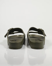 CHANCLAS BIRKENSTOCK ARIZONA en color Kaki