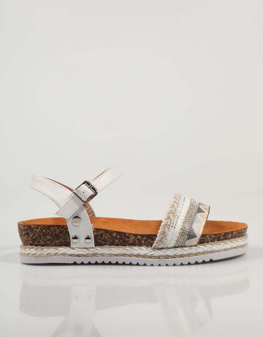 SANDALIAS ISTERIA 22059 en color Blanco