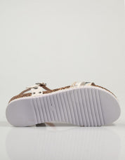 SANDALIAS ISTERIA 22059 en color Blanco