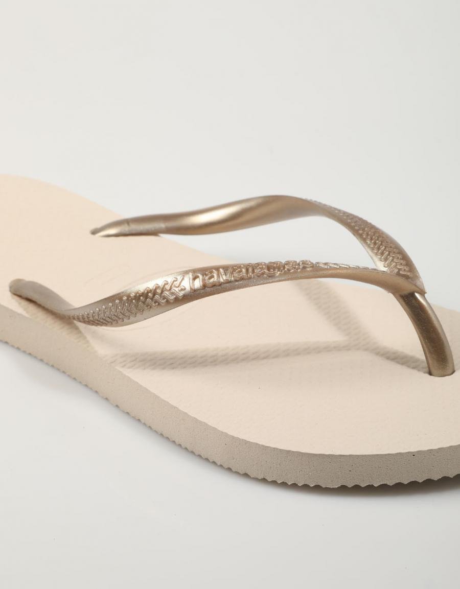 CHANCLAS HAVAIANAS SLIM en color Beige