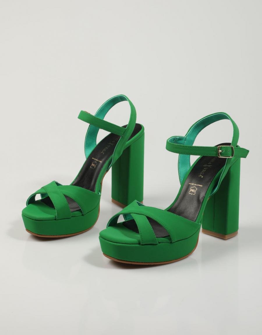 SANDALIAS REBECCA HOPE 1819 en color Verde
