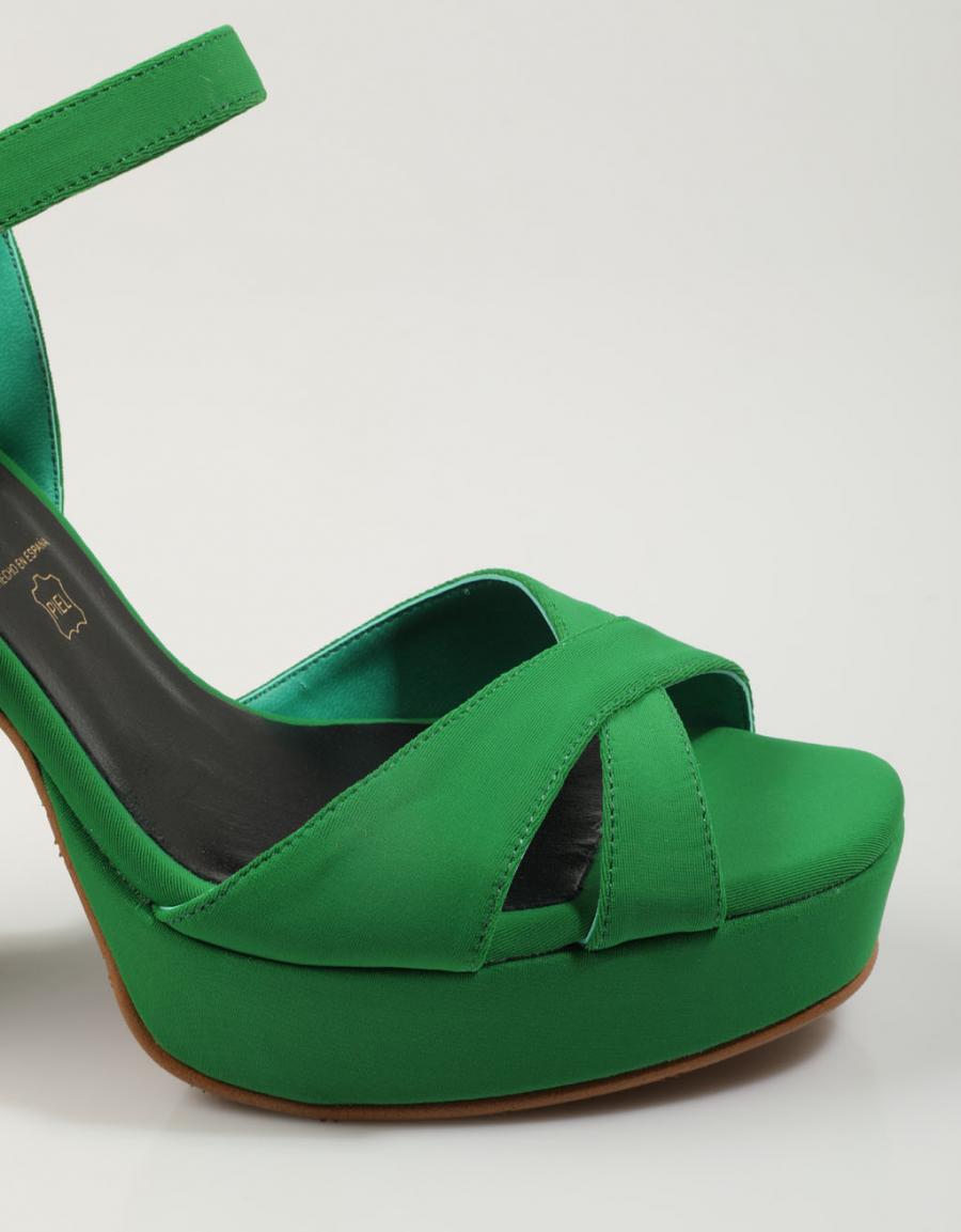 SANDALIAS REBECCA HOPE 1819 en color Verde