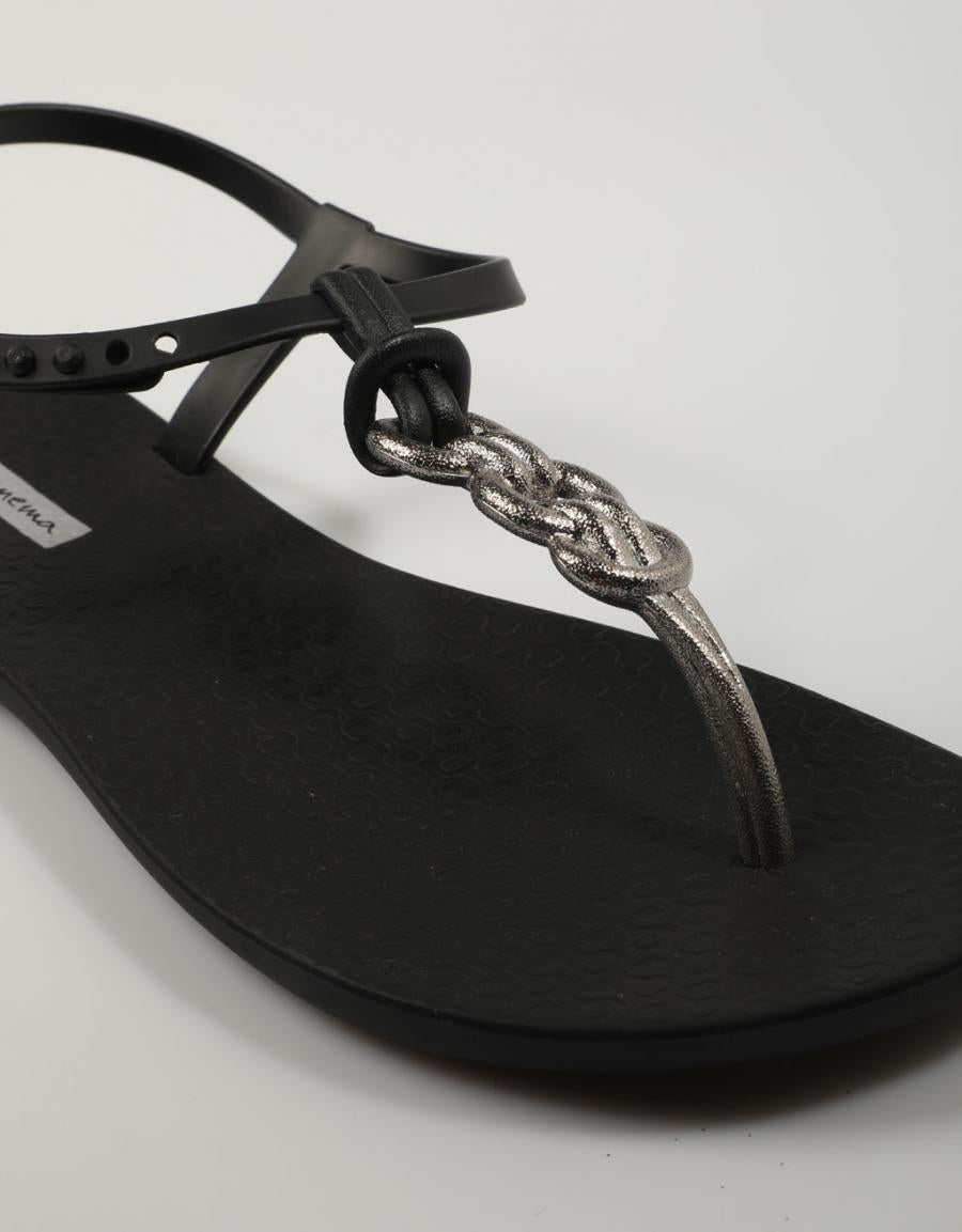 CHANCLAS IPANEMA 83183 -  CLASS CHARM II F en color Negro