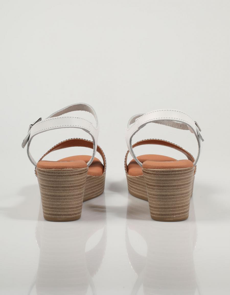 SANDALIAS REBECCA HOPE 4686 en color Blanco