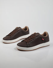 ZAPATILLAS LEVIS PIPER en color Marron