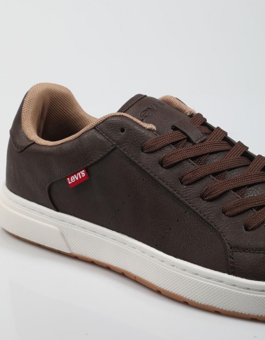 ZAPATILLAS LEVIS PIPER en color Marron