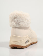 BOTINES SKECHERS 167274  UNO RUGGED  FALL AIR en color Blanco