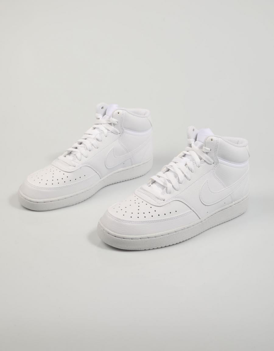 ZAPATILLAS NIKE COURT en color Blanco