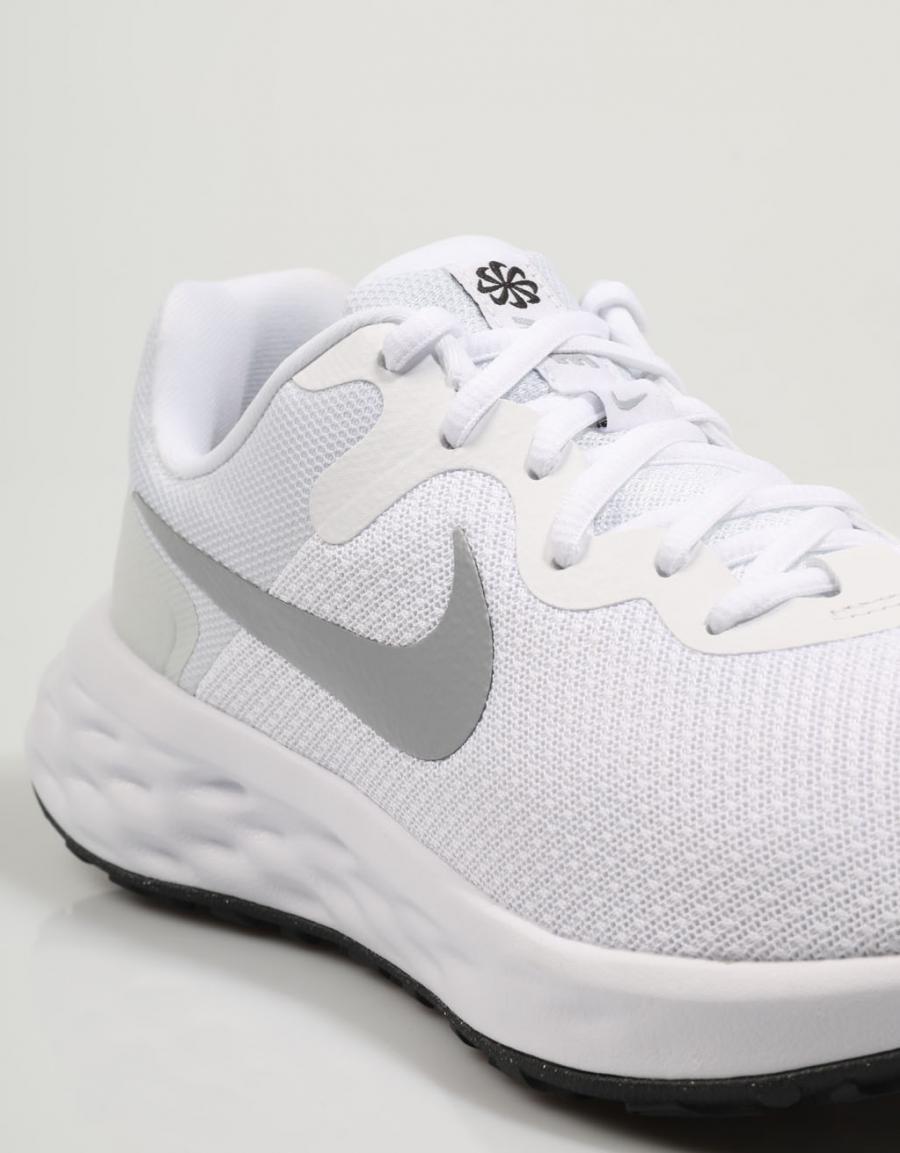 ZAPATILLAS NIKE REVOLUTION 6 NEXT NATURE en color Blanco