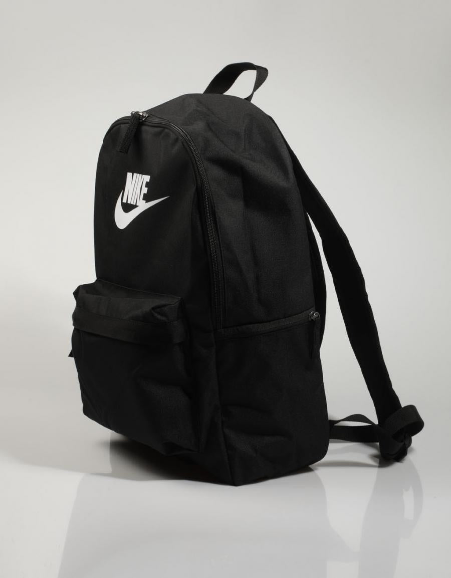 MOCHILA NIKE HERITAGE en color Negro
