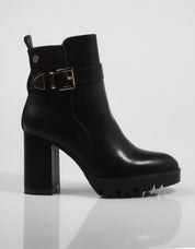BOTINES XTI 140582 en color Negro