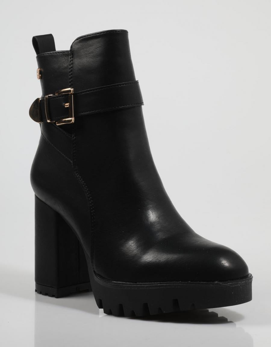 BOTINES XTI 140582 en color Negro