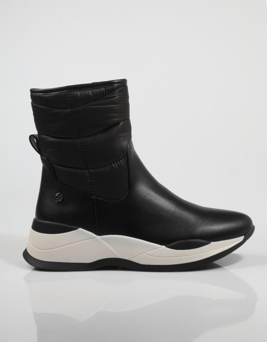 BOTINES XTI 140634 en color Negro