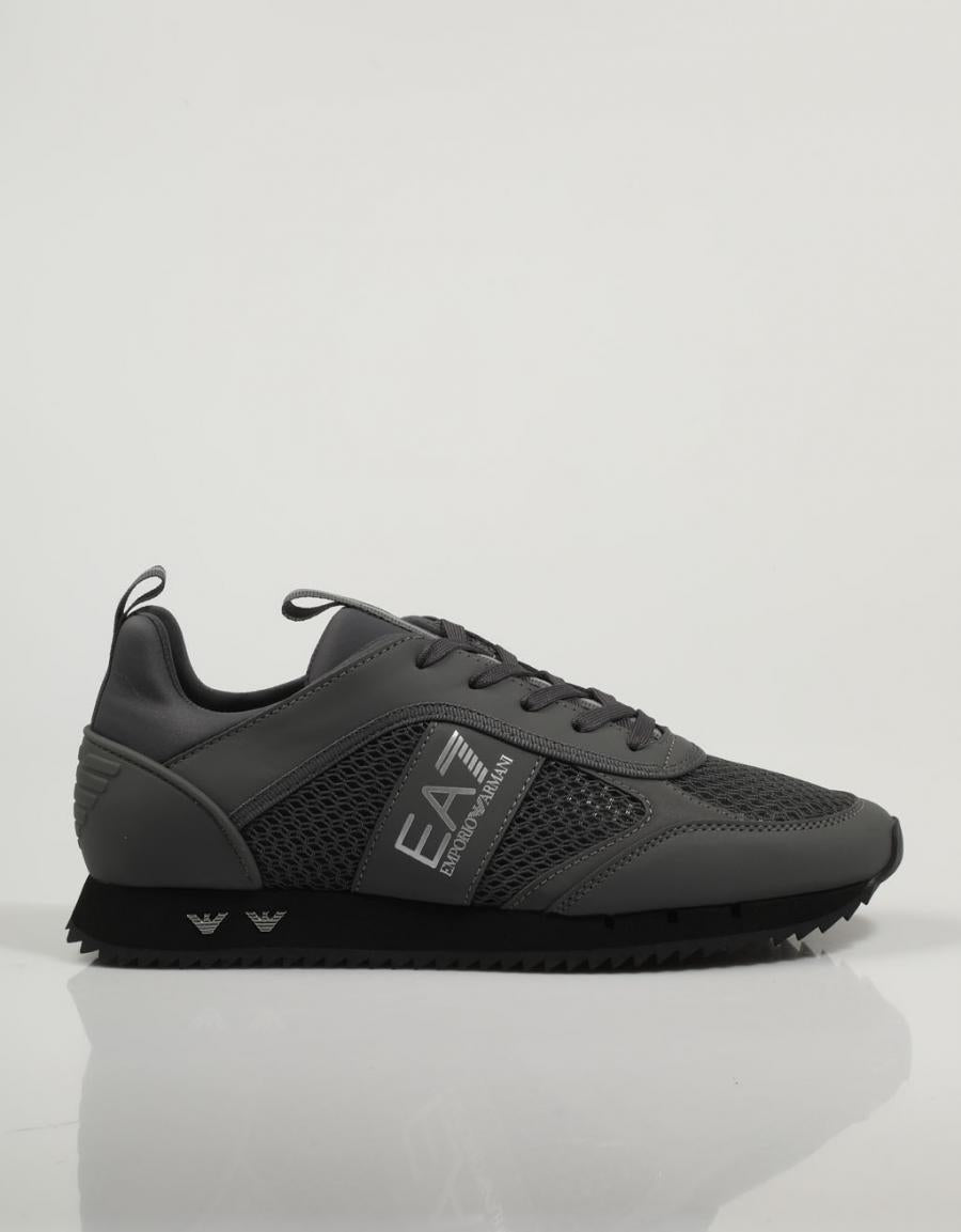ZAPATILLAS ARMANI EA7 TRAINING XK050 X8X027 en color Gris