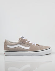 ZAPATILLAS VANS SK8 LOW SUEDE en color Taupe