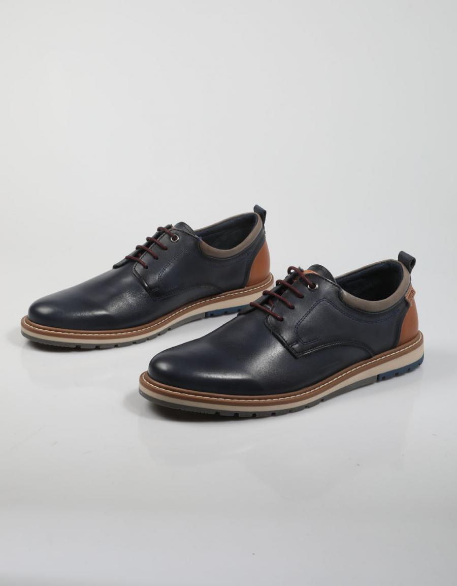 ZAPATOS SPORT PIKOLINOS BERNA M8J 4183 en color Azul marino