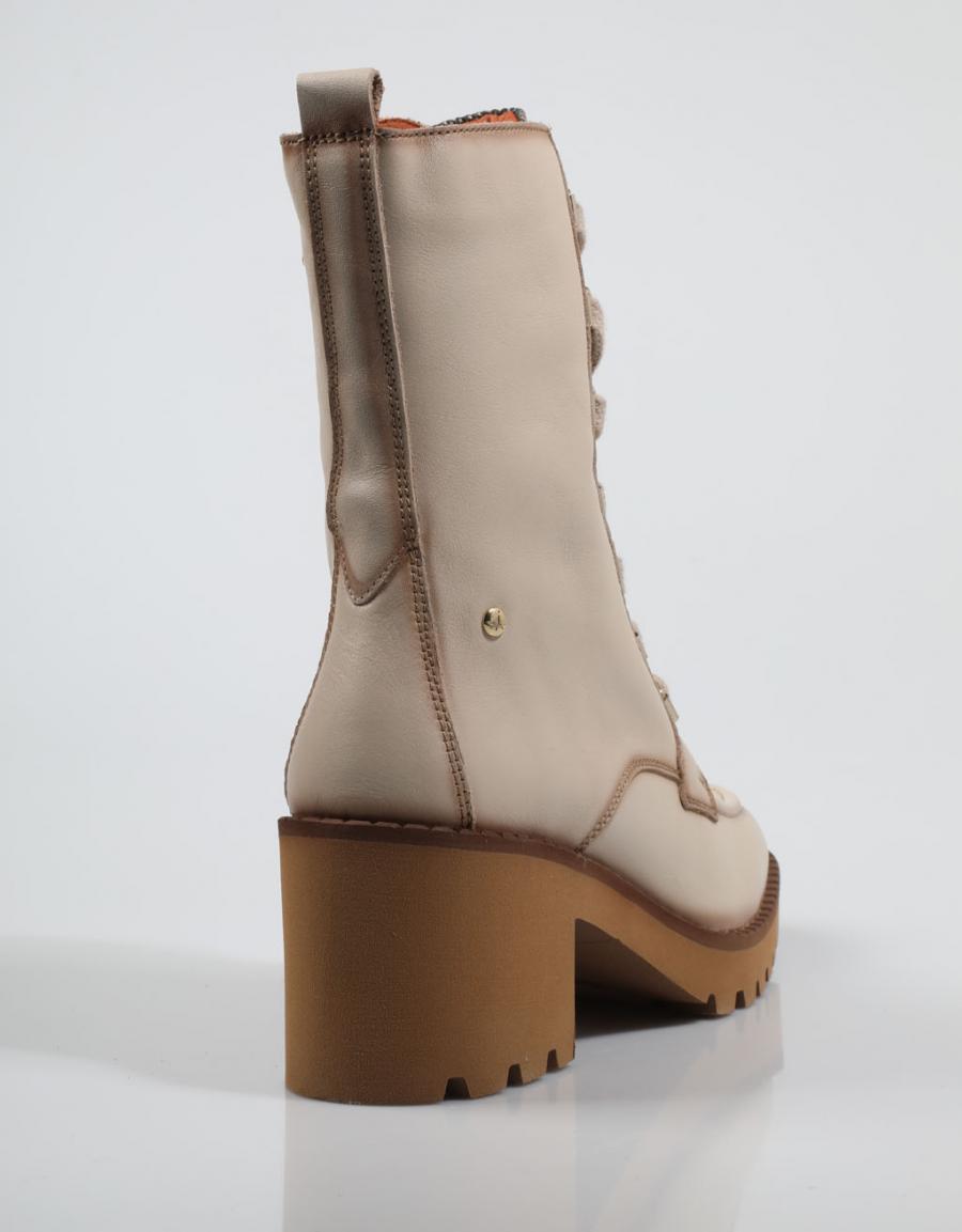 BOTINES PIKOLINOS VIELLA W6D 8606 C1 en color Hielo