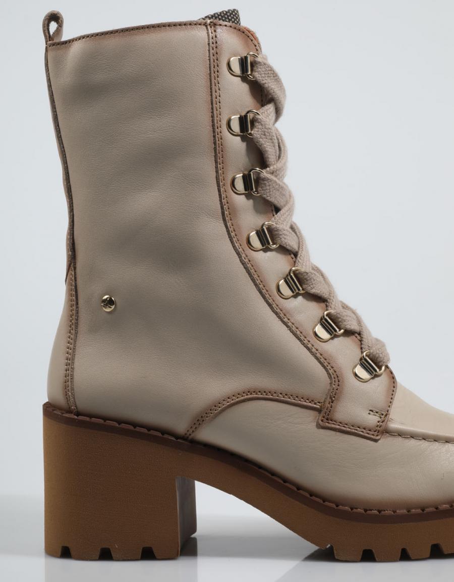 BOTINES PIKOLINOS VIELLA W6D 8606 C1 en color Hielo