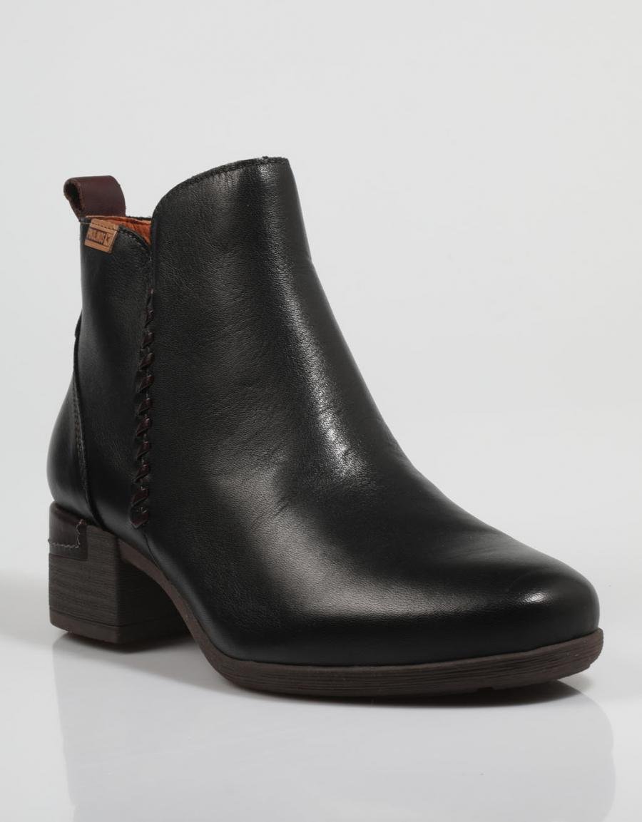 BOTINES PIKOLINOS MALAGA W6W 8950 en color Negro