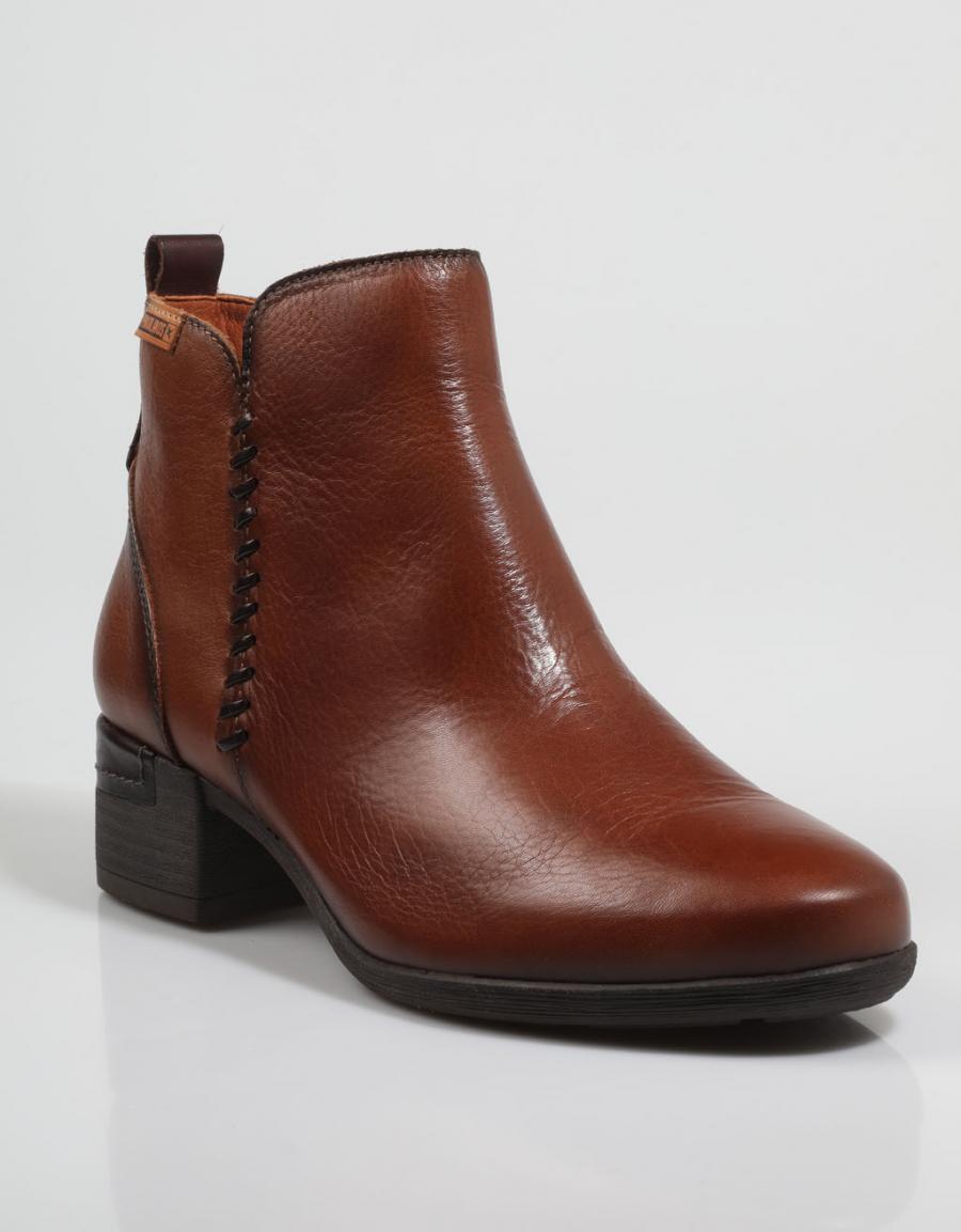 BOTINES PIKOLINOS MALAGA W6W 8950 en color Cuero