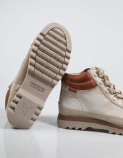 BOTINES PIKOLINOS VIGO W3W 8564C1 ALMOND en color Hielo