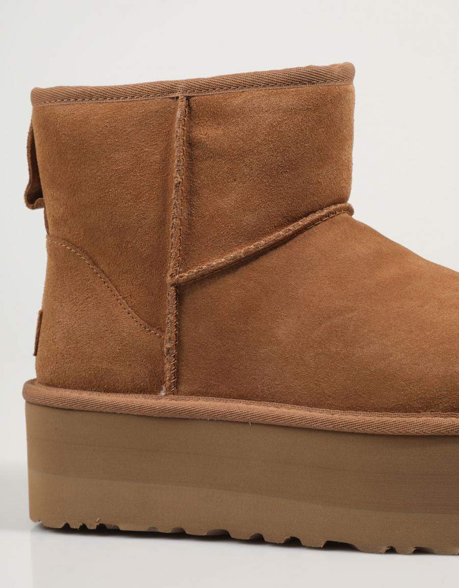 BOTINES UGG CLASSIC MINI PLATFORM en color Amarillo