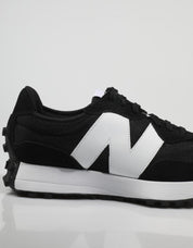 ZAPATILLAS NEW BALANCE MS en color Negro